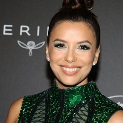 Eva Longoria con moño de bailarina en la fiesta de Kering en Cannes