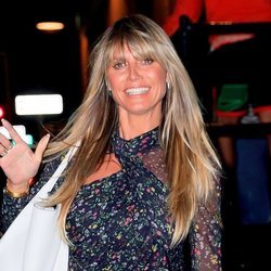 Heidi Klum con exceso de colorete y brillos en Los Ángeles