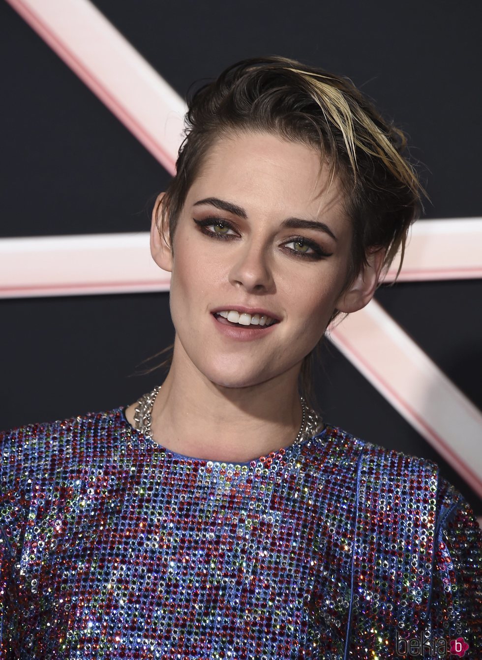 Kristen Stewart con smokey eye en la premiere de 'Los ángeles de Charlie' en Los Ángeles