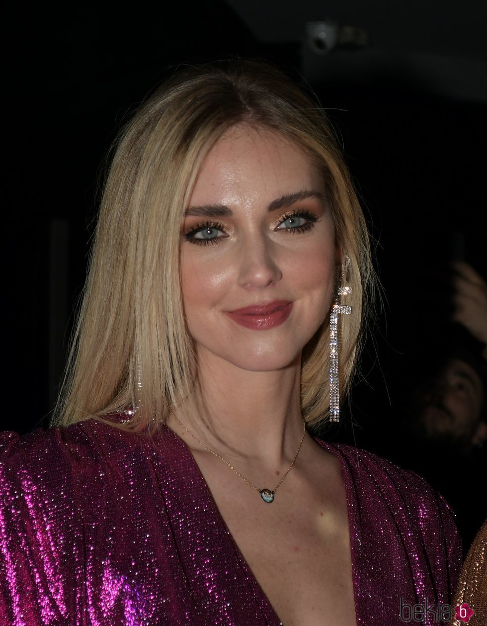 Chiara Ferragni con un maquillaje sencillo en la Fashion Week Milan 2020