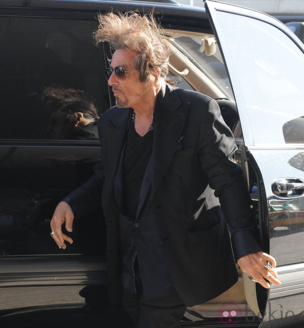 Al Pacino con el pelo despeinado por el viento