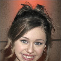 Miley Cyrus antes de ponerse brackets