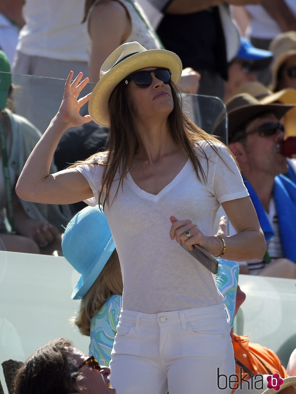 Hilary Swank con el complemento ideal para su cabello