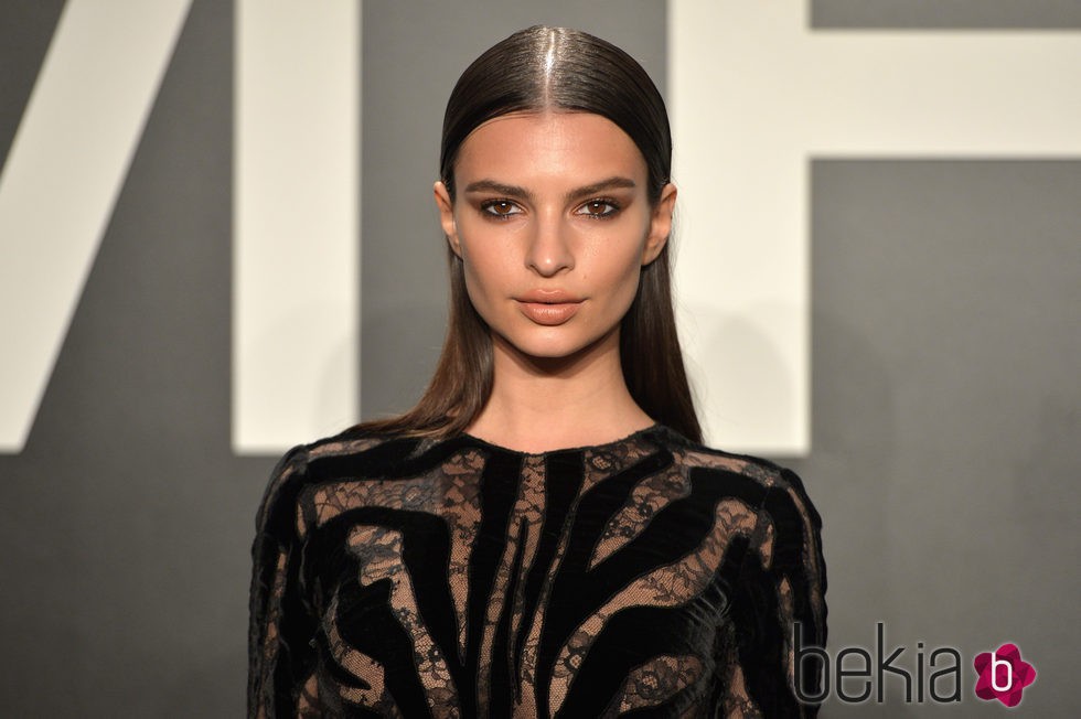 Emily Ratajkowski en el desfile otoño/invierno 2015 de Tom Ford