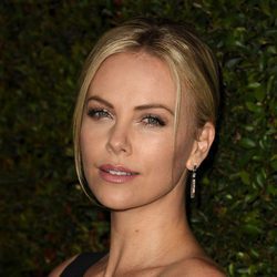 Charlize Theron: 5 mejores peinados