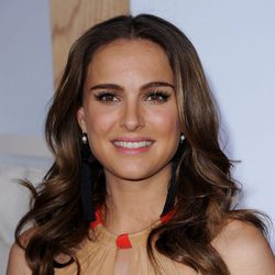 Natalie Portman, la belleza israelí en sus diferentes peinados