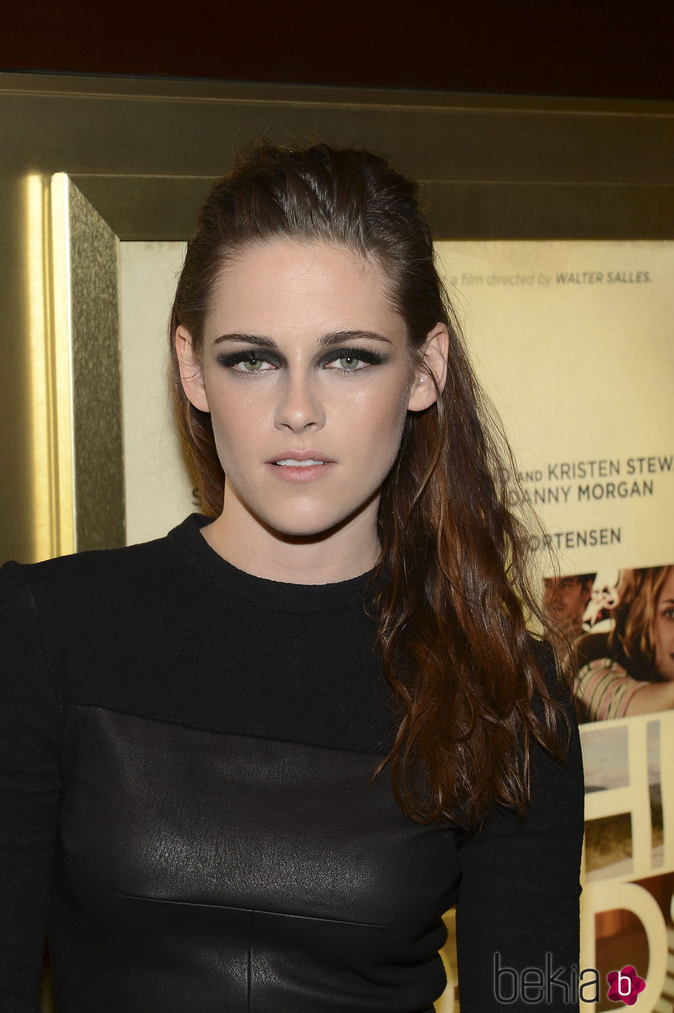 Kristen Stewart con semirecogido y pelo suelto