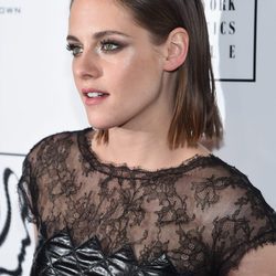 Kristen Stewart con corte bob y efecto mojado