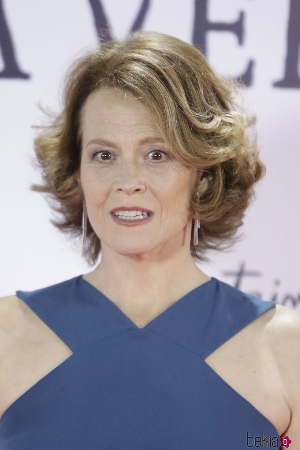 Sigourney Weaver con el peinado encrespado