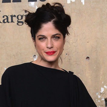 La trenza de Selma Blair