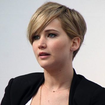 J. Law se corta la melena al estilo 'pixie'