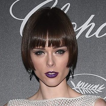 Los labios de Coco Rocha se pasan al gótico