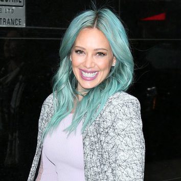 Hilary Duff, del rubio al color verde