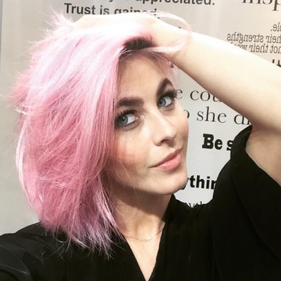 Un "unicornio" rosa en la piel de Julianne Hough