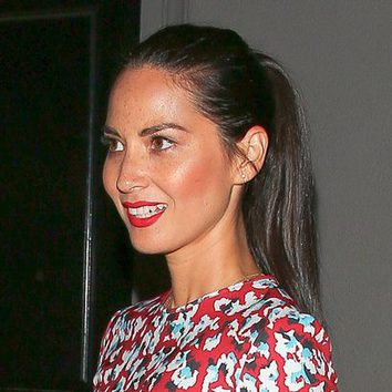 Olivia Munn luce cola de caballo