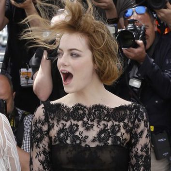 Emma Stone y su melena al viento