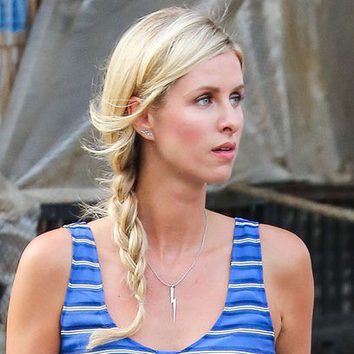 Nicky Hilton, una recién casada con trenza