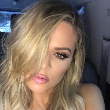 Khloe Kardashian se apunta a la melena midi