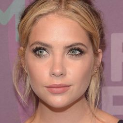 Ashley Benson, pretty little eyes