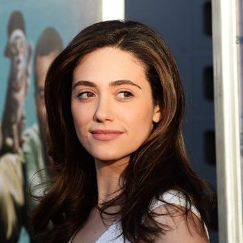 Emmy Rossum, vuelve el 'tightlining'