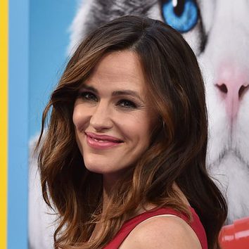 Jennifer Garner deslumbra en la premiere de 'Nine Lives'