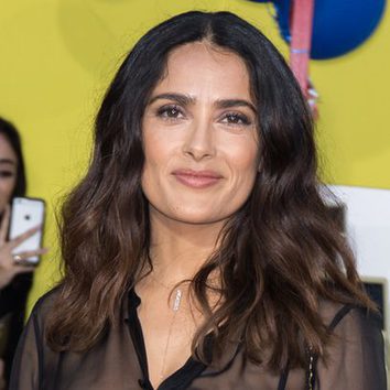 Salma Hayek con un look natural en la premiere de 'La fiesta de las salchichas'