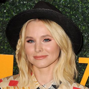 Kristen Bell con un maquillaje color cobre