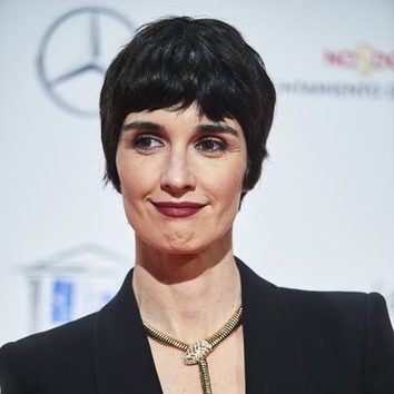 Paz Vega luce su cabello en un corte pixie