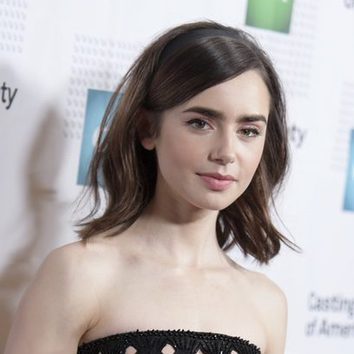 Lily Collins moderniza el estilo años sesenta