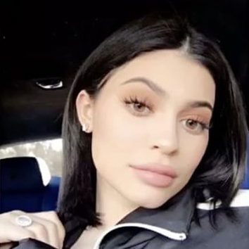 Kylie Jenner se pasa al bob para sanear su cabello