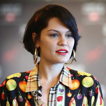 Jessie J sacada de un cuento con su melena bob