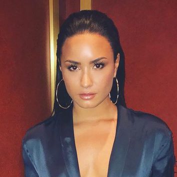 Demi Lovato, increíble con melena 'efecto wet'