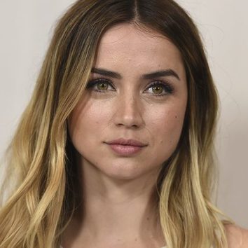 Ana de Armas y sus cejas perfectas