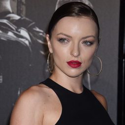 El labial rojo de Francesca Eastwood