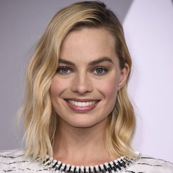 Las naturales ondulaciones de Margot Robbie