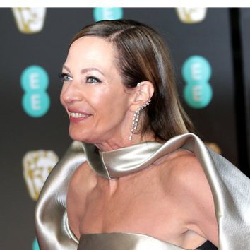 El elegante peinado de Allison Janney