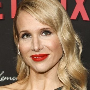 Lucy Punch con unas ondas espectaculares