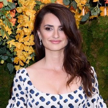 Penélope Cruz opta por los tonos nude