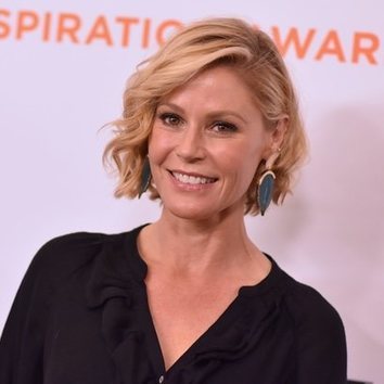 La melena midi de Julie Bowen, perfecta para el verano