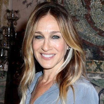 Una natural Sarah Jessica Parker camino a los Emmy