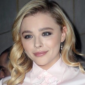 Chloe Grace Moretz apuesta por las ondas