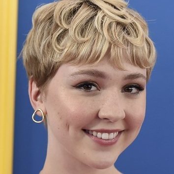 Cozi Zuehlsdorff con años de más