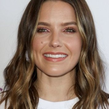 Sophia Bush, más natural que nunca