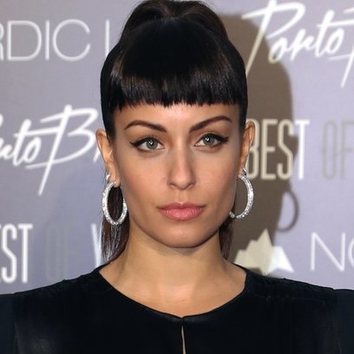 El nuevo look de Hiba Abouk