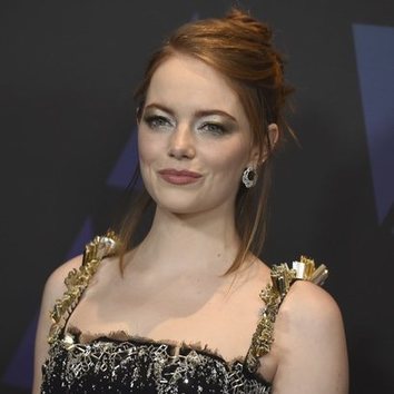 El moño suelto de Emma Stone