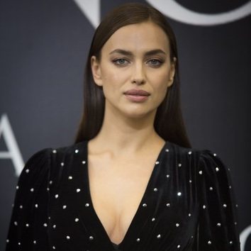 Irina Shayk radiante con su belleza natural