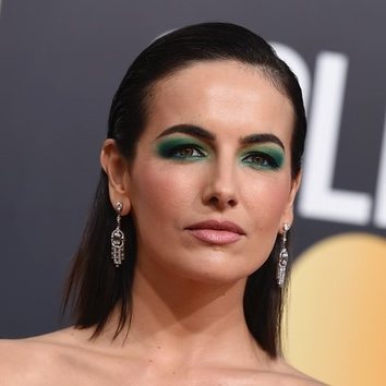 La mirada verde esmeralda de Camilla Belle