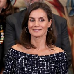 La Reina Letizia se rinde a la tendencia del verano