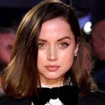 Ana de Armas con corte bob long