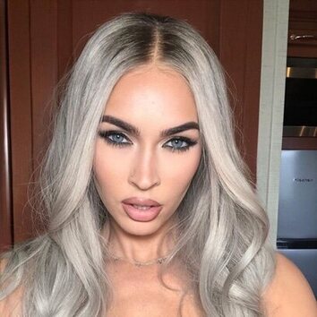 Megan Fox se anima a lucir pelo blanco